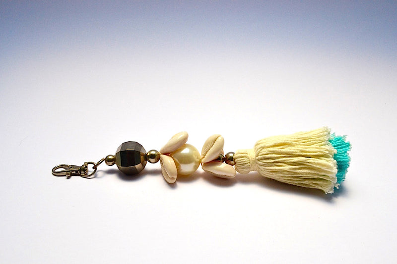 STACKED SHELLS SILVER KNOB MULTI COLOR TASSEL KEYCHAIN