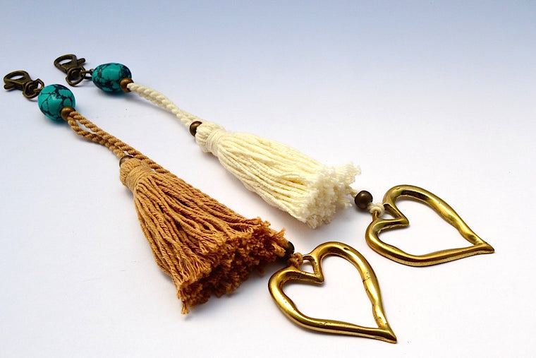 FAUX TUQUOISE STONE HEART DOUBLE STRING TASSEL KEYCHAIN